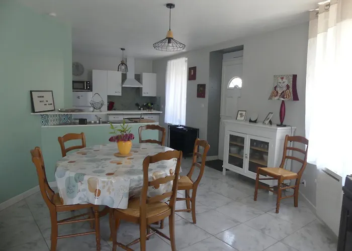 Entre La Maine Et La Loire Noyant-la-Plaine