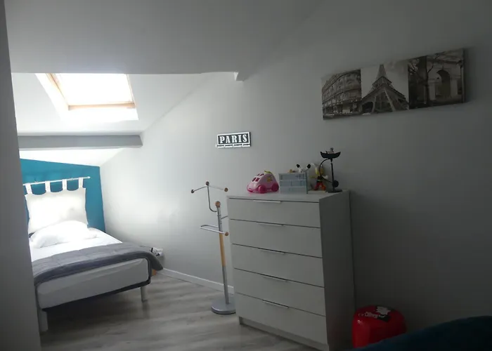 Entre La Maine Et La Loire *